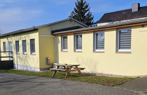 Bad Duerrenberg Apartment | Guest apartment Heinrich Heine Schule - Holiday apartment 1