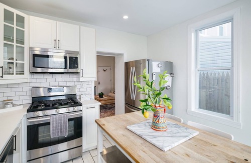 Roxborough-Manayunk Apartment | Guest Apartment in Row Home with Backyard Patio