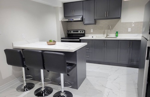 Dean Park House | Guest Basement in Scarborough