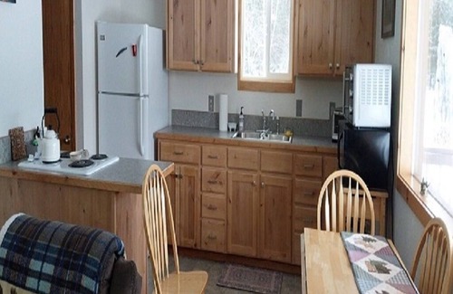 Bigfork Cabin | GUEST CABIN IN THE WOODS