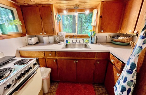 Standish Cottage | Guest Cottage on an Estate Property w/330 ft waterfront, & 3 sandy beaches.