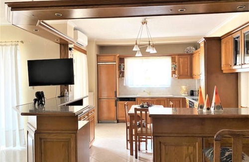 Ioannina Apartment | Guest home 1 with fireplace