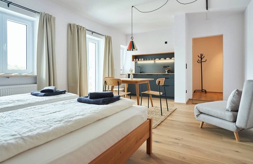 Bad Toelz House | Guest House 'Alte Seifensiederei - Thay' with Shared Terrace, Shared Garden and Wi-Fi