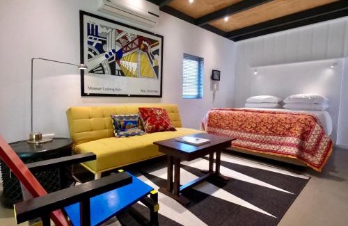 Greater Johannesburg Metropolitan Area House | Guest House at 118 by PWM Architects