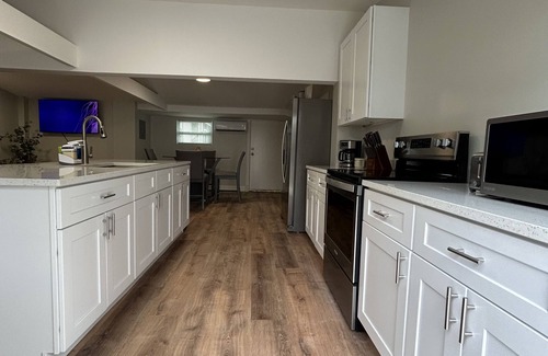 Taylor Creek House | Guest house bungalow