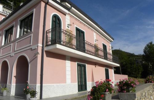 Giffoni sei Casali House | Guest House Cifrino