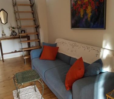 Sint-Lambrechts-Woluwe House | Guest House Dasos Kynthos