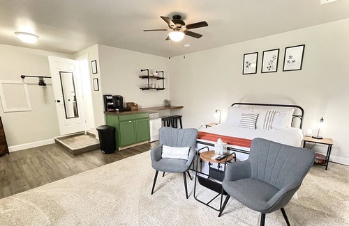 Maurertown Apartment | Guest House - Easy access to the interstate - minuets