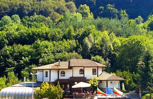 Chiflik House | Guest house Elora