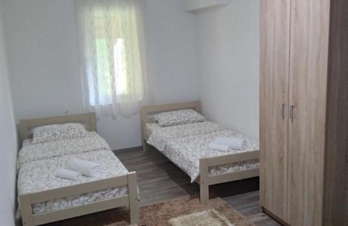 Plav House | Guest house Erdan