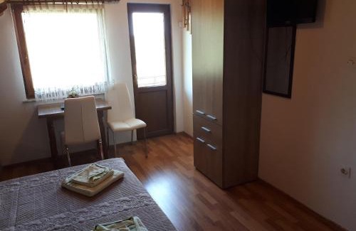 Jezerce House | Guest House Family Varda Plitvice Lakes