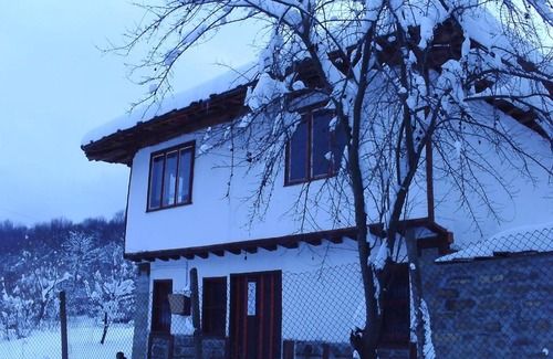 Troyan House | Guest House Four Pines