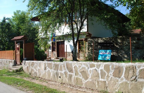 Troyan House | Guest House Four Pines