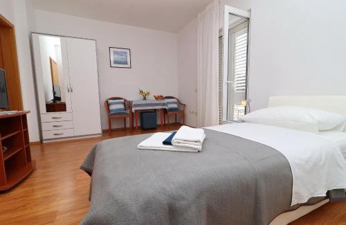 Slano House | Guest House Franica & Pero Lobrovic