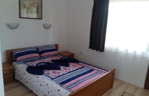 Emen House | Guest House Friends