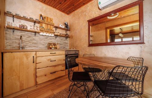 Pluzine House | Guest House Highland