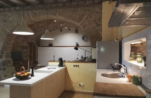Vilacolum House | Guest house in Mas Rovira adapted reduced mobility 5 km from the beach