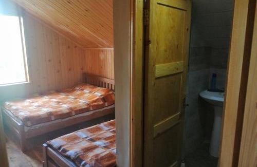 Ambrolauri House | Guest house in Nikortsminda Racha