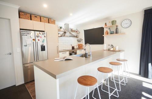 Lower Shotover House | Guest House in Queenstown, New Zealand