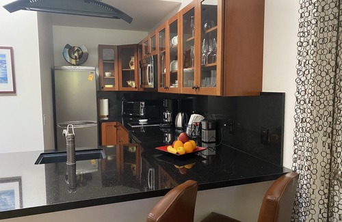 Carmel Valley Cottage | Guest House in Sunny Carmel Valley.
