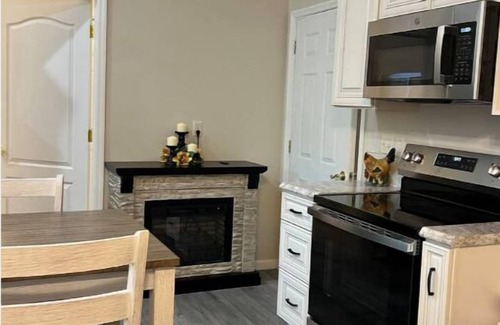 Hurricane Mills Cottage | Guest house in Hurricane Mills