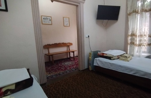 Samarkand House | Guest house is located in the center of all the sights. Good location and b&b