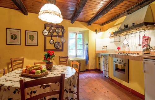 Saint-remy-de-provence Other | Guest House in Monferrato with Wine Tasting