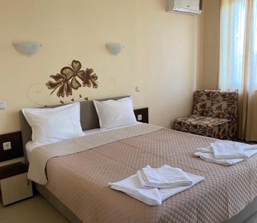 Primorsko House | Guest House Ivano