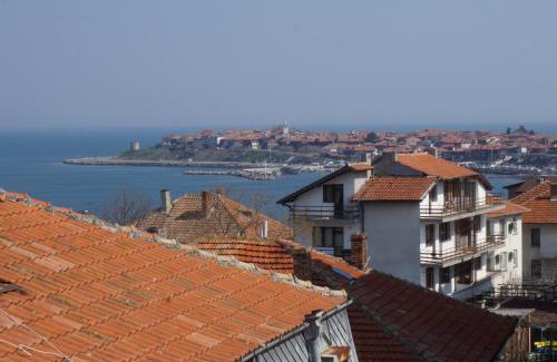 Nessebar New Town House | Guest House Lambovi