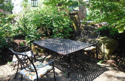 Kindenheim Apartment | Guest house "Living in the garden of the senses"