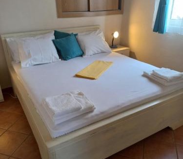 Virpazar House | Guest House Luna