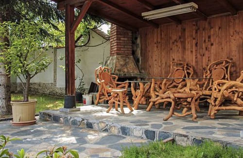Vitosha District House | Guest House "Momchil"
