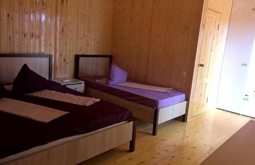Sokhumi House | Guest House na Ezugbaya