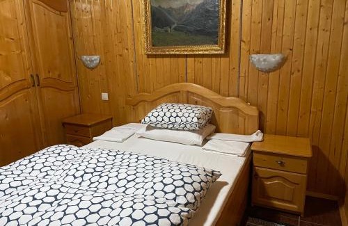 Yasinya House | Guest house Nad Tisou