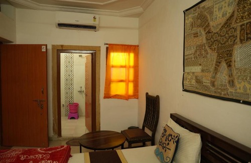 Amar Sagar Pol House | Guest HOUSE OF TRAVELLERS