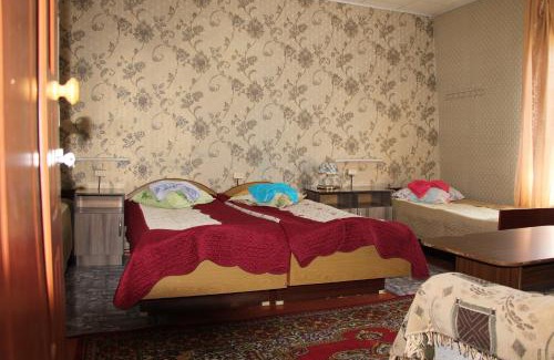 Karakol House | Guest House on Derbisheva