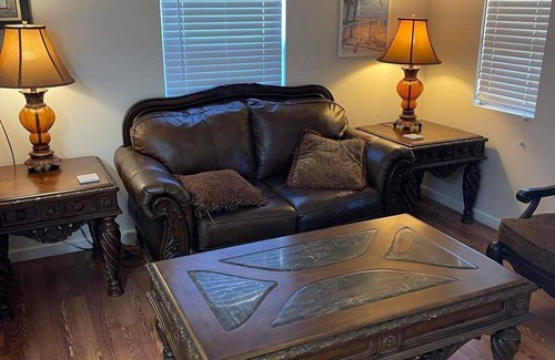 Marianna Cabin | Guest House on Herring Ave