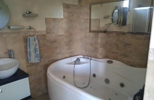 Suvorovo House | Guest House Poli