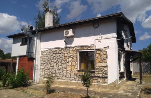 Suvorovo House | Guest House Poli