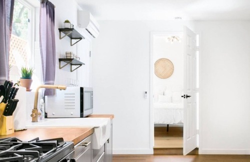 Valley Village House | Guest house private entry Universal kitchen