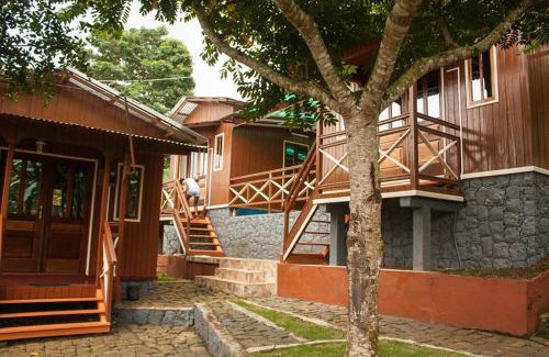 Monte Cafe House | GUEST HOUSE QUINTA NATURAL Bangalots