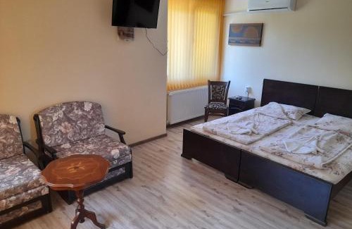 Gabrovo Bed & Breakfast | Guest house-restaurant St. George/Къща за гости-ресторант Свети Георги