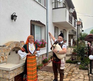 Devin House | Guest House Rosenovi