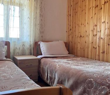 Rabdisht House | Guest House Sabriu