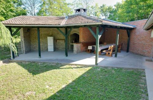 Batina House | Guest House SANIV