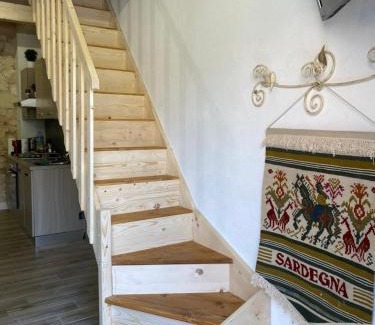 Ossi Apartment | GUEST HOUSE TZIA UDRONI