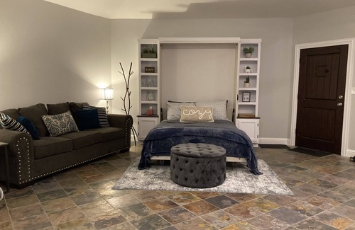 Rockwall House | Guest House