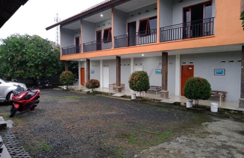 Pelabuhan Ratu House | Guest house Villa losso