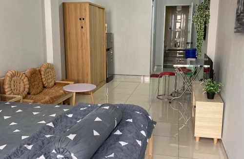 District 5 House | Guest House