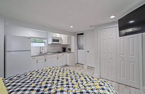 Gulfport House | GUEST HOUSE w/PRIVATE ENTRANCE & PATIO for rent in Gulfport, FL